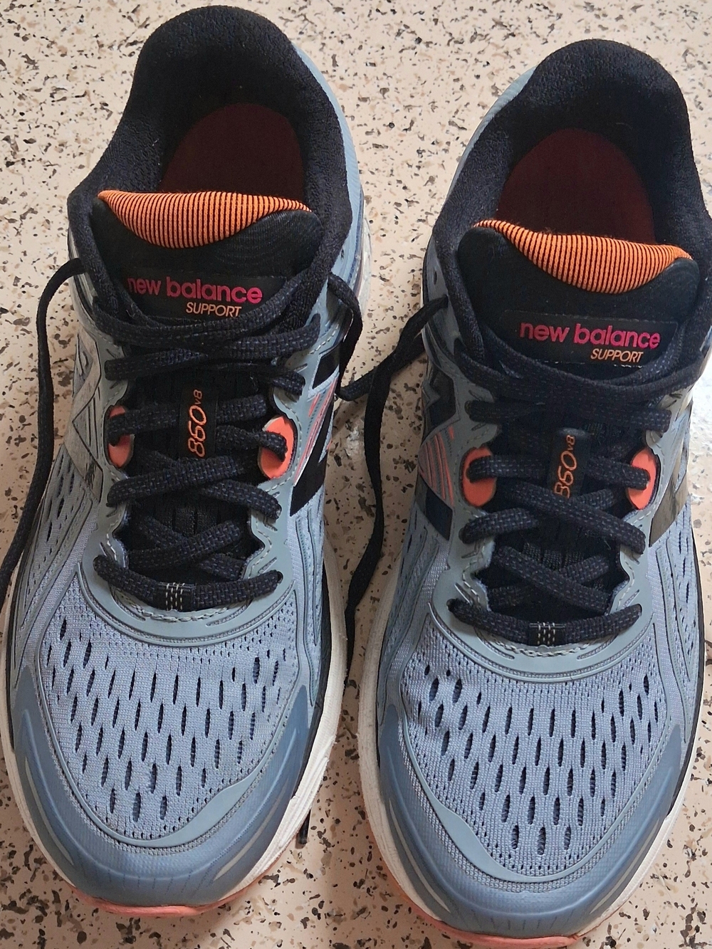 New Balance Women's 860v8 Support Running Shoes - Blue/Black